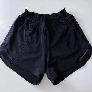 Lululemon High-rise Hotty Hot Shorts